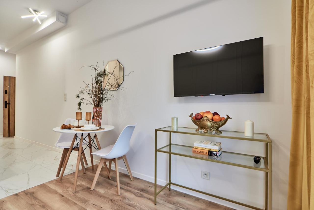 Superapart Marywilska 68B Varşova Dış mekan fotoğraf